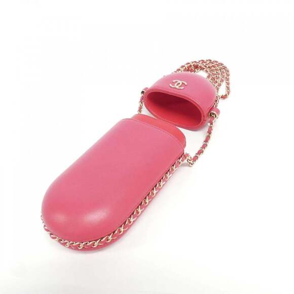 CHANEL Gold Shoulder Bag - Picture 4 of 9